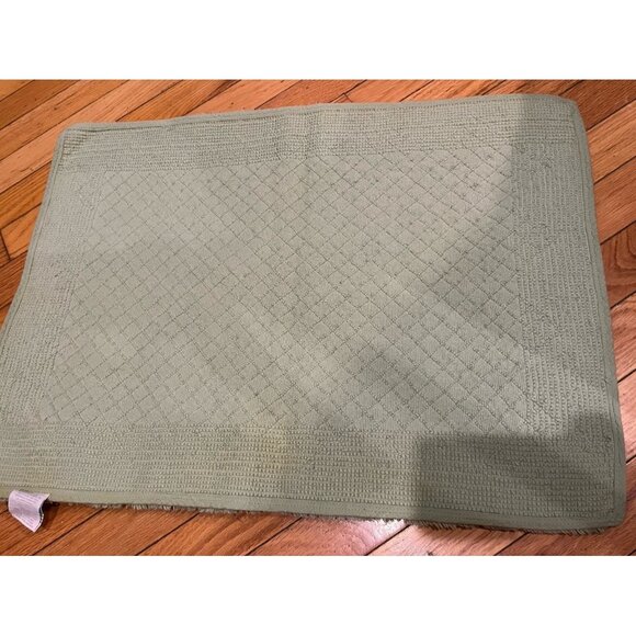 Martha Stewart green bath mat - Picture 5 of 8